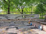 06-05-2023 Bijlmerramp monument, de boom die alles zag