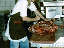 01-02-1985 Clemens bij slagerij van de Ban, Zwanenburg