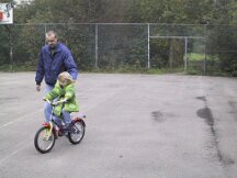 14-10-2000 Mariska leren fietsen