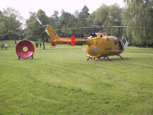 15-06-2002 Helicopter land in ons park