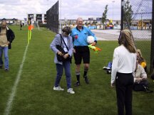 21-09-2002 Eerste voetbal wedstrijd Ellis, opa Kauling fluit