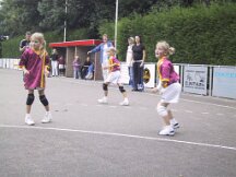 06-09-2003 Mariska eerste handbal wedstrijd Tornado