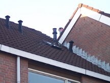 19-10-2004 Netwerk kabels leggen naar de buren