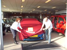 27-09-2008 Sandra haar nieuwe Renault Twingo