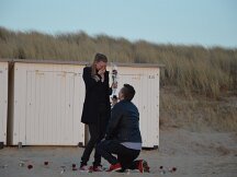 09-04-2017 Cynthia krijgt huwlijksaanzoek van Michael