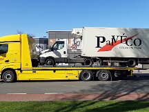 24-03-2020 Oplegger PalVéco opgehaald door berger na scheuren in ophanging